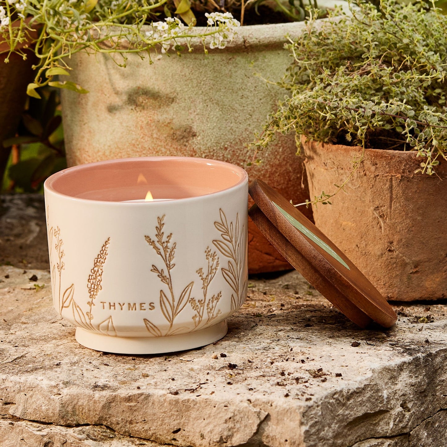 Outdoor Oasis Citronella Grove Medium Candle